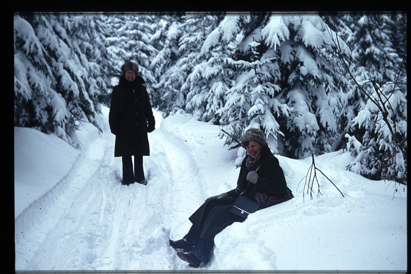 35.Engelmar dec 1977 Ilse,Mama.JPG